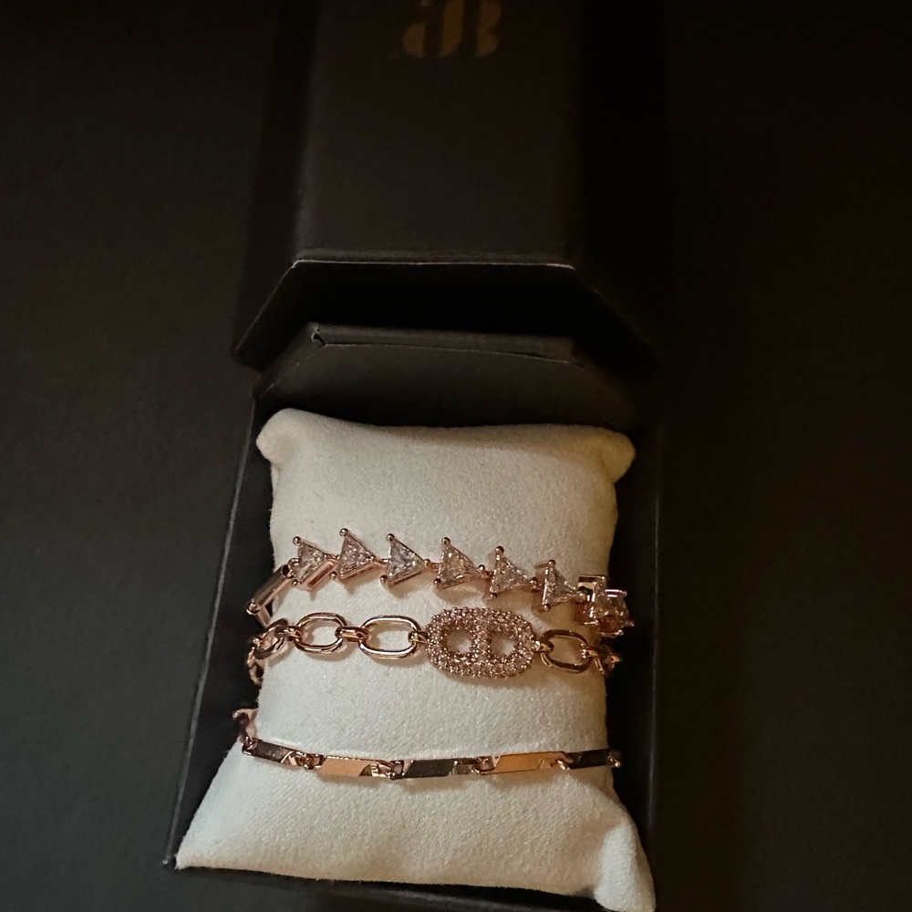 Chic Rose Gold Bracelet Trio